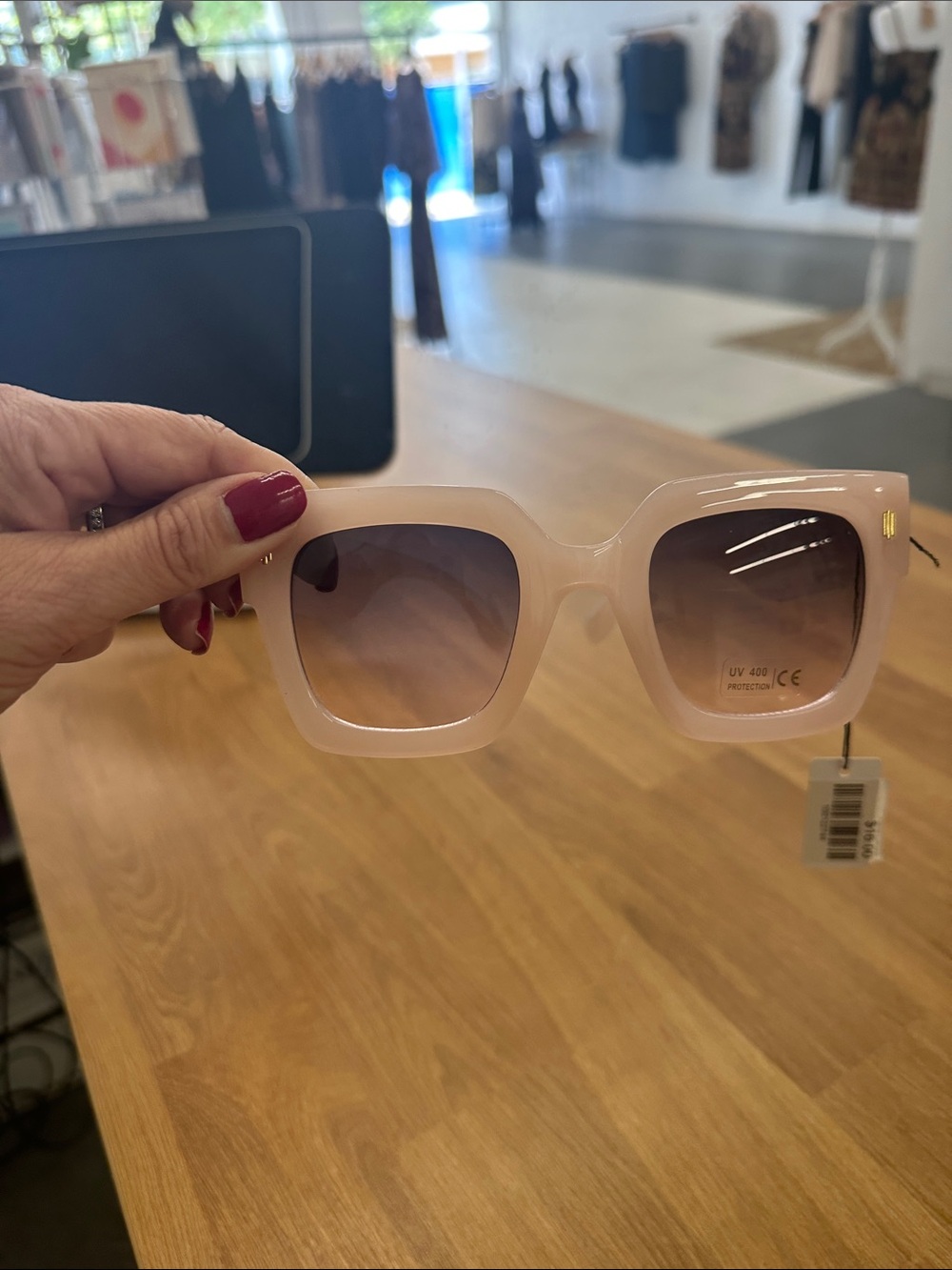 Stylish Pink Square Frame Sunglasses - Women Accessories